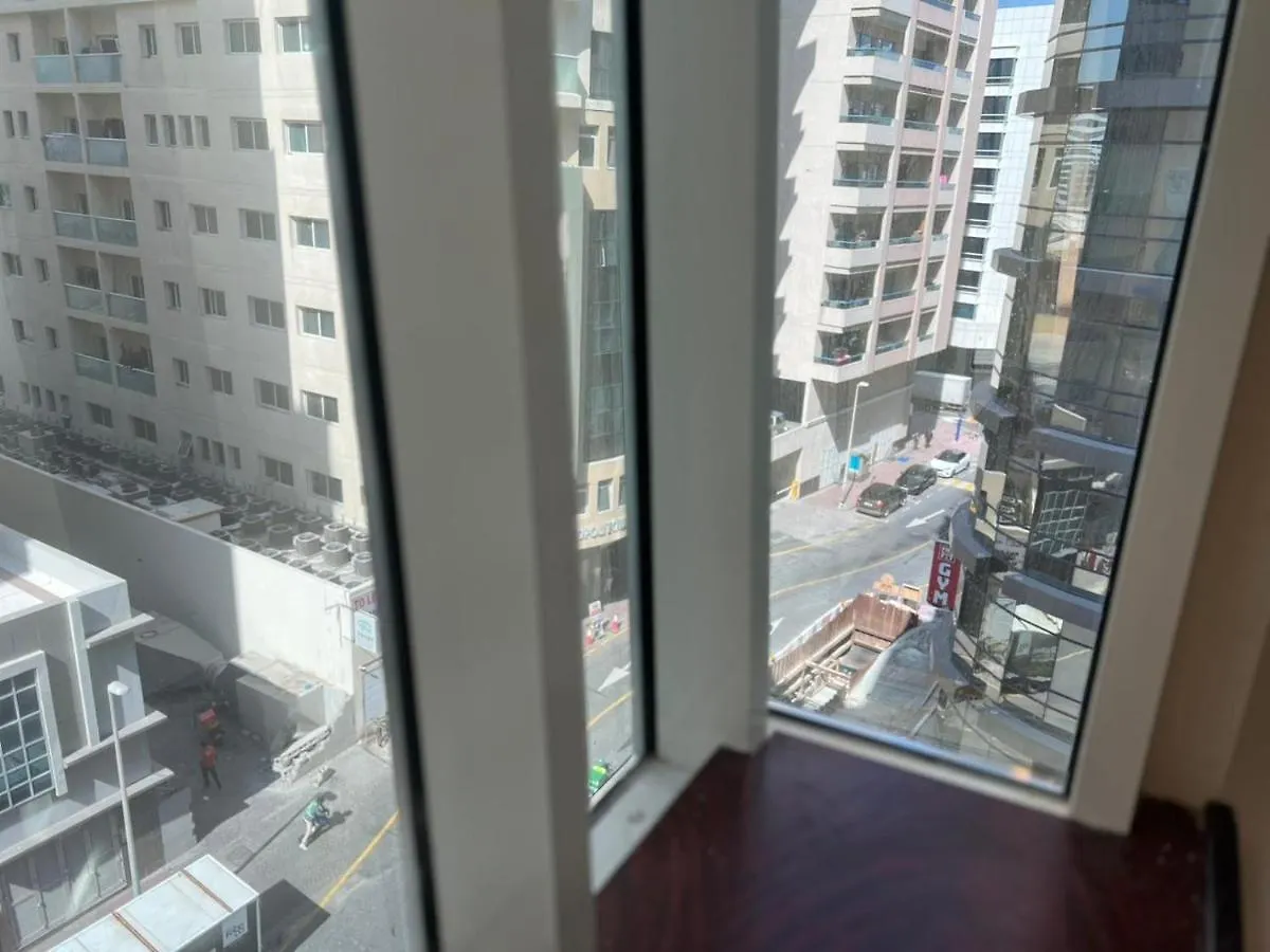 Partition Room With Window Near Moe Metro Dubai