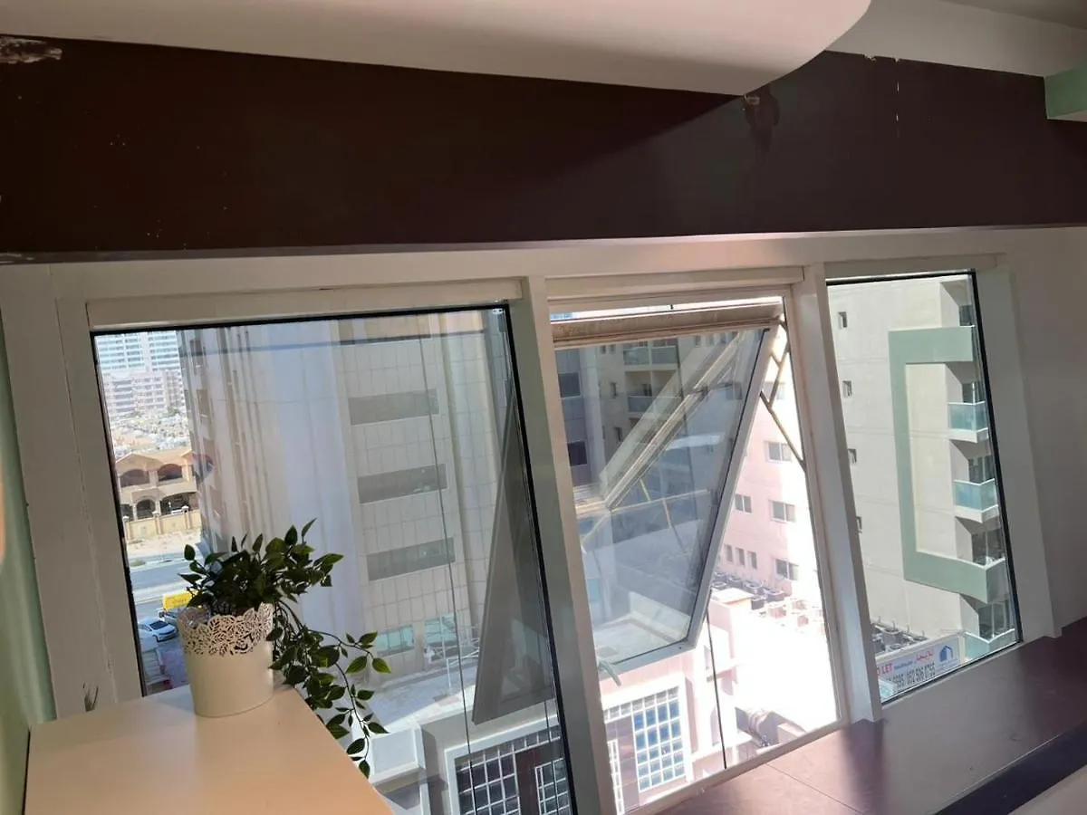 Accommodatie bij particulieren Partition Room With Window Near Moe Metro Dubai Verenigde Arabische Emiraten