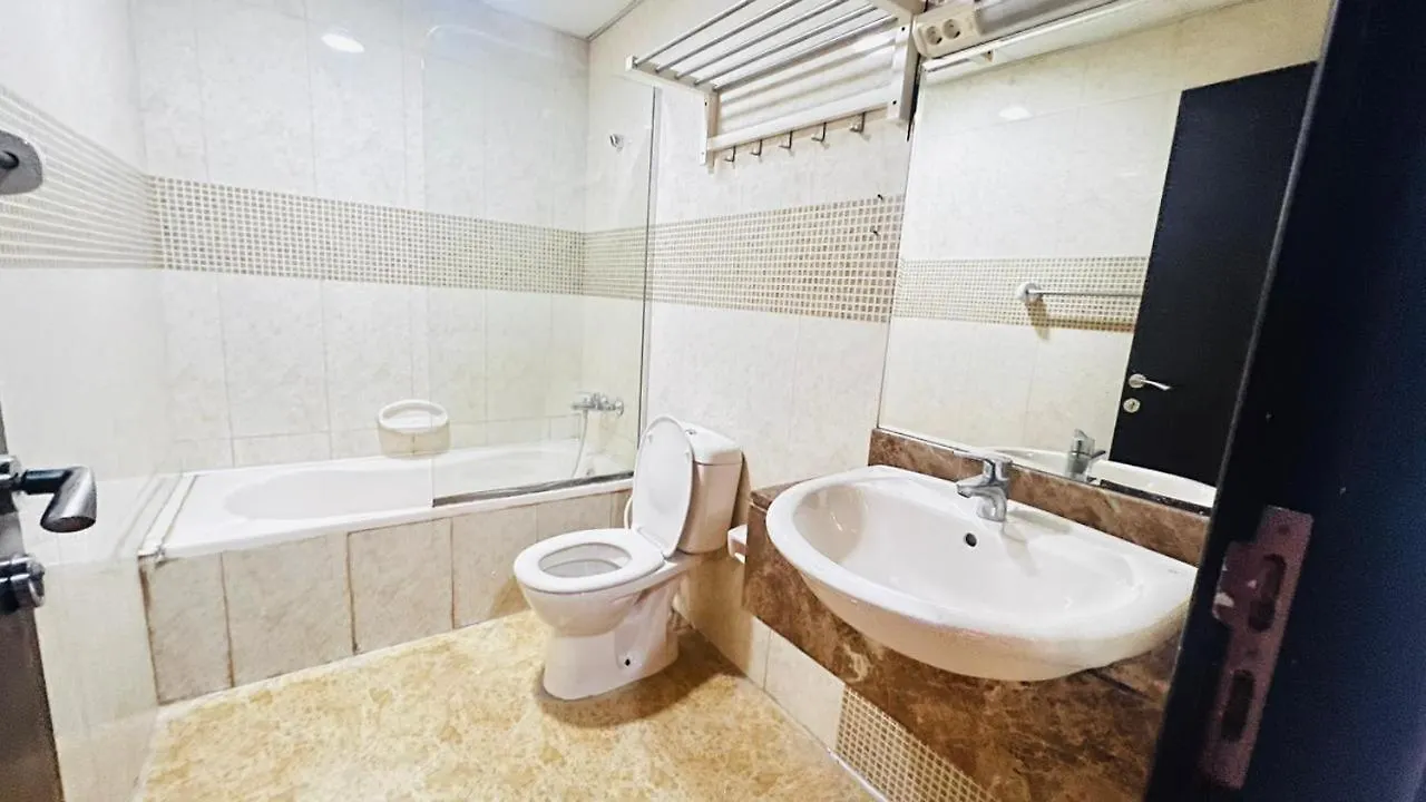 Partition Room With Window Near Moe Metro Dubai 0*,  Verenigde Arabische Emiraten
